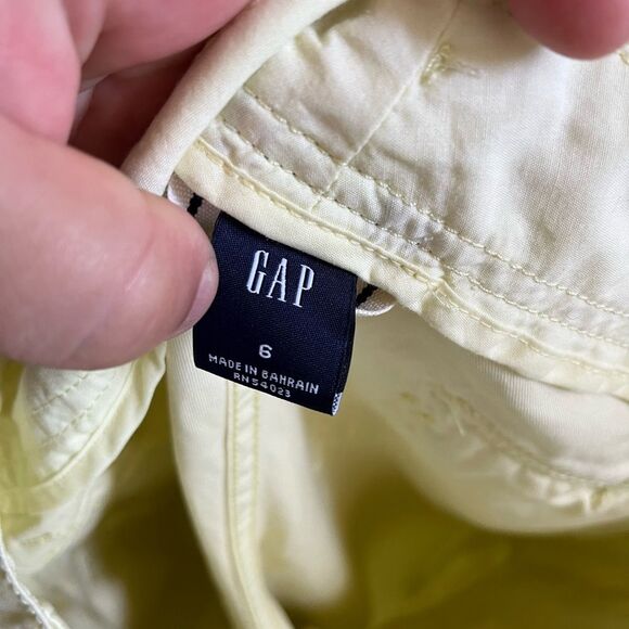 GAP Women Light Yellow Ankle Crop Utility Pants- Women size 6 - Picture 8 of 8